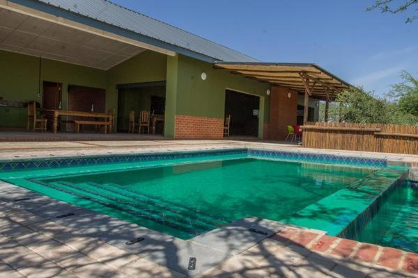 Chameleon Bush Lodge Hammanskraal Eksteriør billede