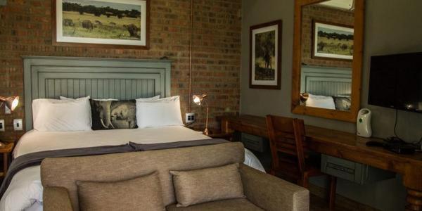 Chameleon Bush Lodge Hammanskraal Eksteriør billede